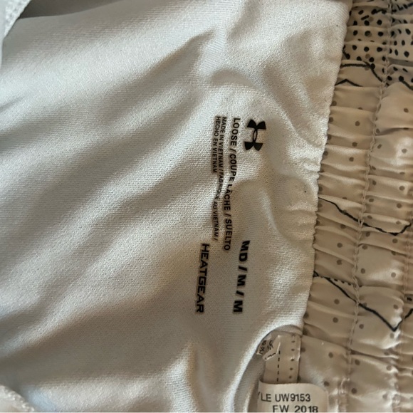 Under Armour USC Gamecock Women's White and Black Athletic Shorts - Picture 4 of 4